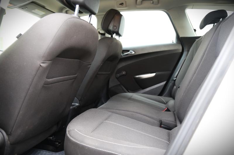 Opel - Astra - pic13