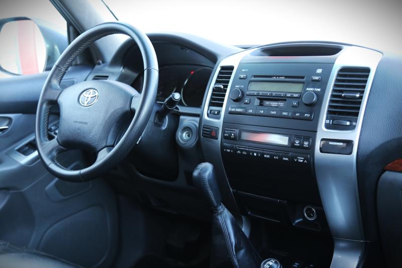 Toyota - Land Cruiser - pic10