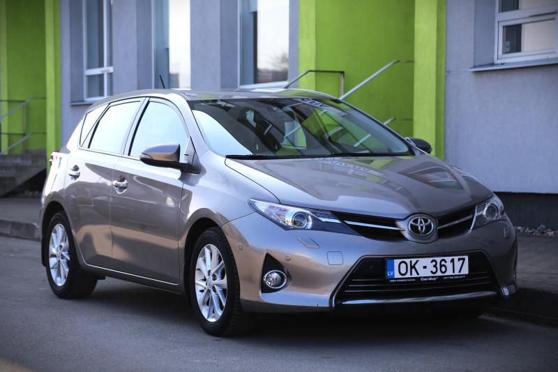 Toyota - Auris - pic4