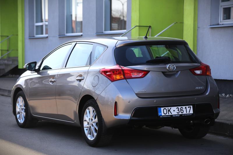 Toyota - Auris - pic5