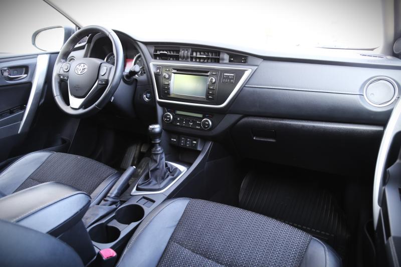 Toyota - Auris - pic10