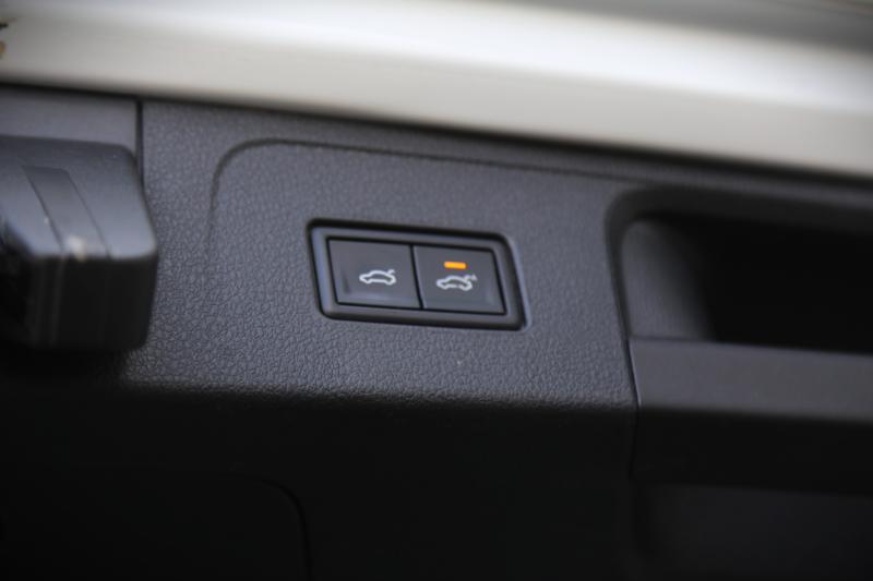 Volkswagen - Passat - pic24