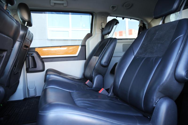 Chrysler - Grand Voyager - pic14