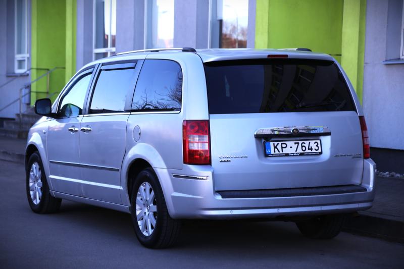 Chrysler - Grand Voyager - pic5