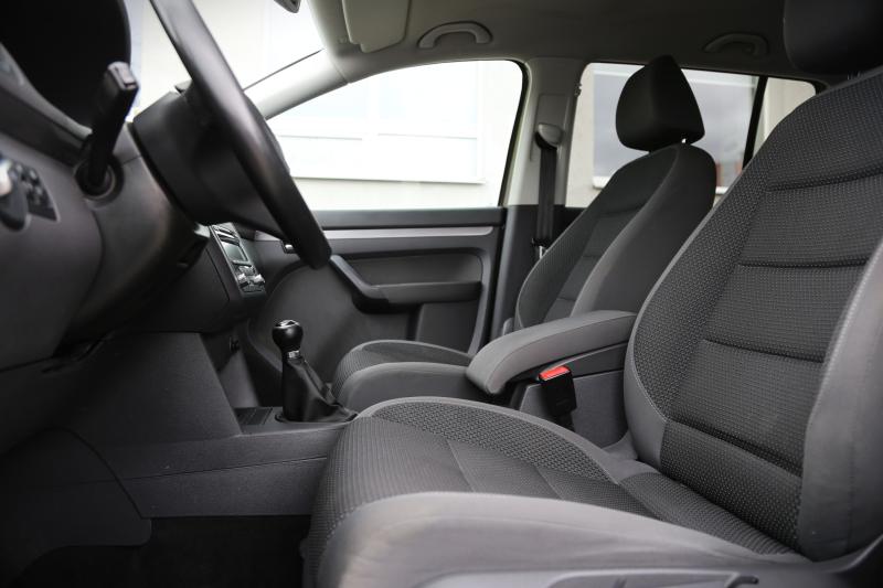 Volkswagen - Touran - pic12
