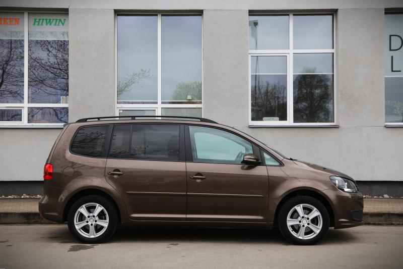 Volkswagen - Touran - pic3
