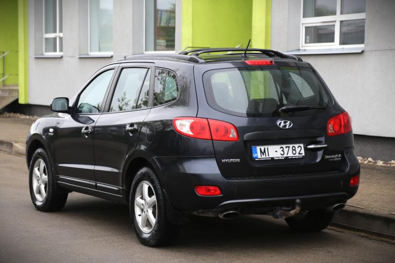 Hyundai - Santa Fe - pic5
