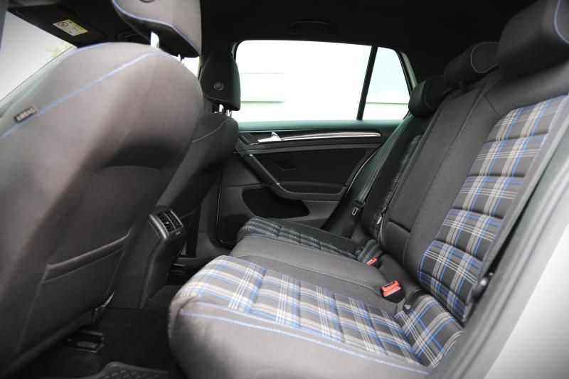 Volkswagen - Golf - pic15