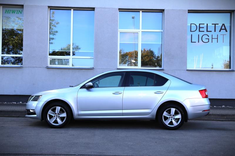 Skoda - Octavia - pic2